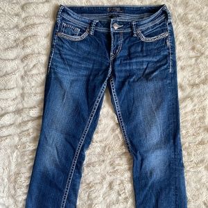 Silver Jean Co. women's Distressed Bootcut Blue Jeans, size 30 / L32